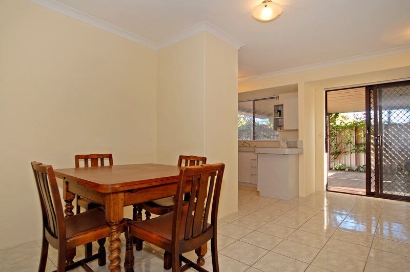 SUPERB LOCATION Picture 2