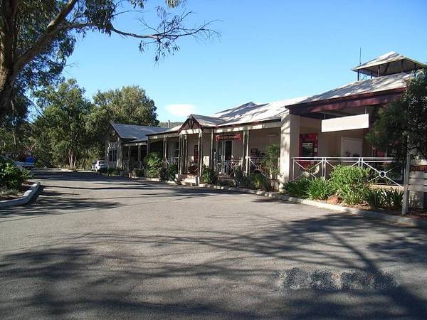 FOOD, RETAIL OR MEDICAL Picture 3