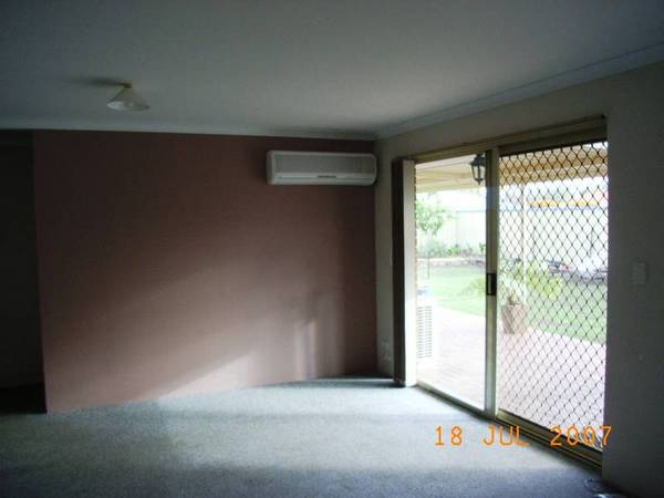 FAMILY HOME Picture 3