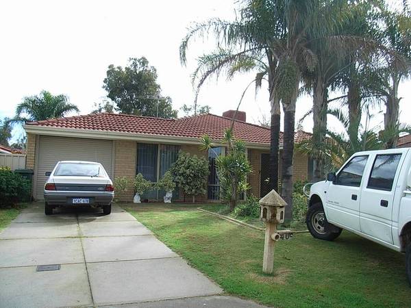 4 x 2 AT THIS PRICE! Picture 1