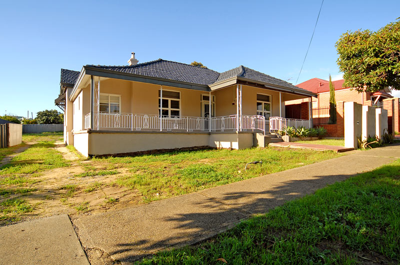 CIRCA 1925 Picture 2