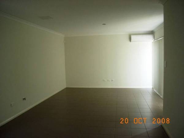 UNDER APPLICATION - IMMACULATE AS NEW VILLA! Picture UNDER APPLICATION - IMMACULATE AS NEW VILLA! Picture