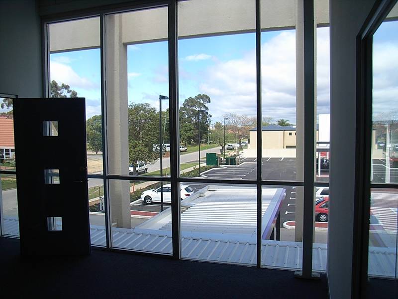 FIRST FLOOR OFFICE OR MEDICAL Picture 3