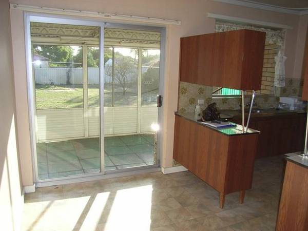 Convenient Location Picture 3