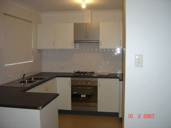 UNDER APPLICATION - IDEAL LOCATION Picture 2