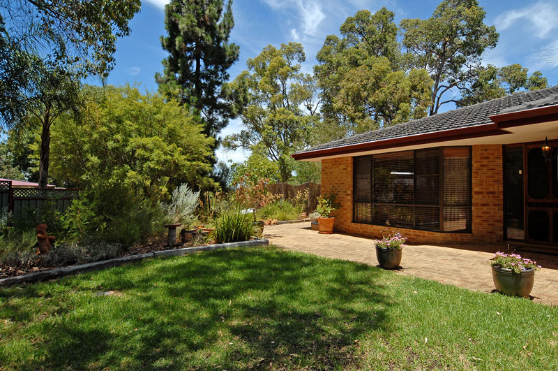 HILLS HIDEAWAY Picture 2