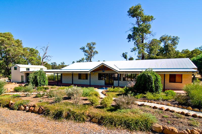 UNBELIEVABLE Picture 1