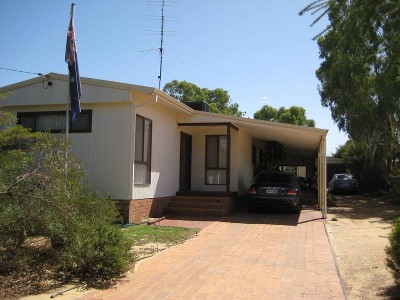 ESCAPE THE CITY Picture