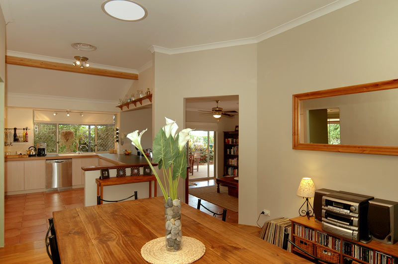 PRESENTATION & FEATURES PLUS! Viewing Wednesday 25.02.09 @ 3-3.30pm Picture