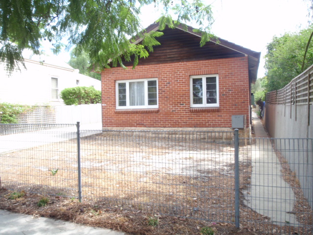 Appealing 2x1 close to train station and river - viewing Wednesday 11.03.09 @ 4.45-5pm Picture 1