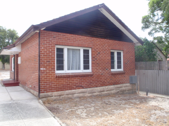 Appealing 2x1 close to train station and river - viewing Wednesday 11.03.09 @ 4.45-5pm Picture 2