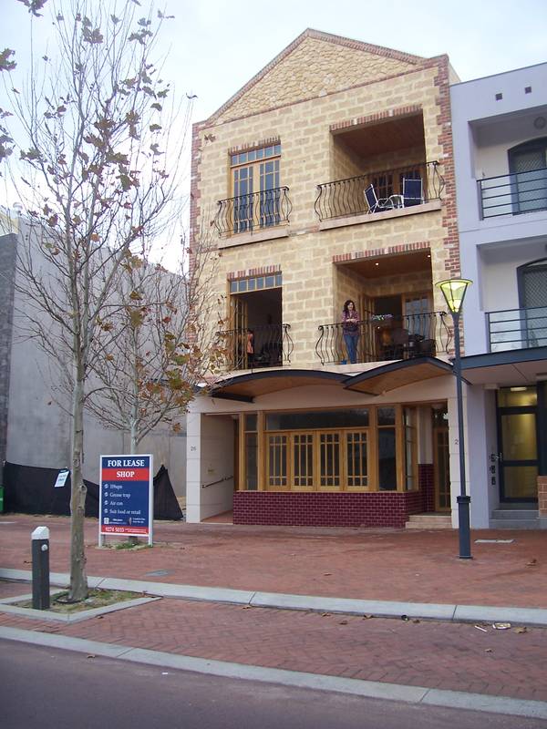 SETUP INCENTIVES AVAILABLE
FOR MIDLANDS UP AND COMING CAFE STRIP Picture 1