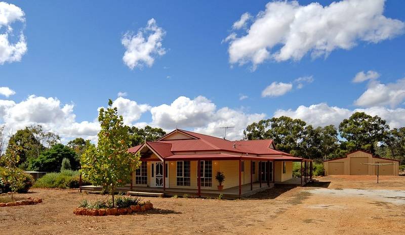 QUALITY PROPERTY Picture 1