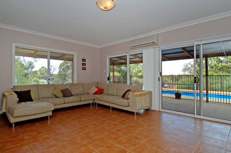 QUALITY PROPERTY Picture 3