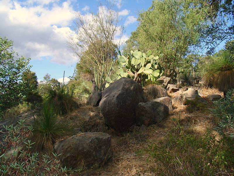 LOCATION, LOCATION Picture 3