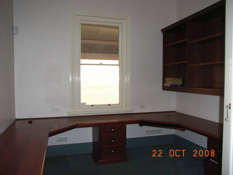 City Views!!
Viewing:
Monday 25th May @ 4.30pm Picture 3