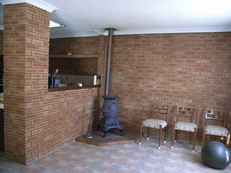 SUIT INVESTORS Picture 3