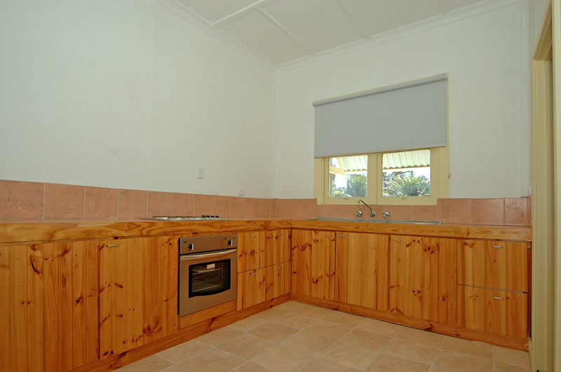 ROOM TO MOVE Picture 3