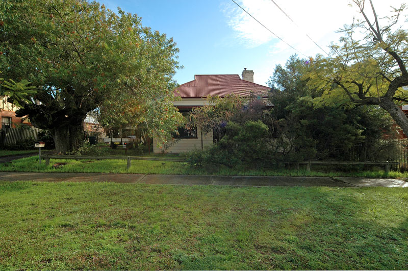 A TRUE CLASSIC FROM YESTER YEAR Picture 1