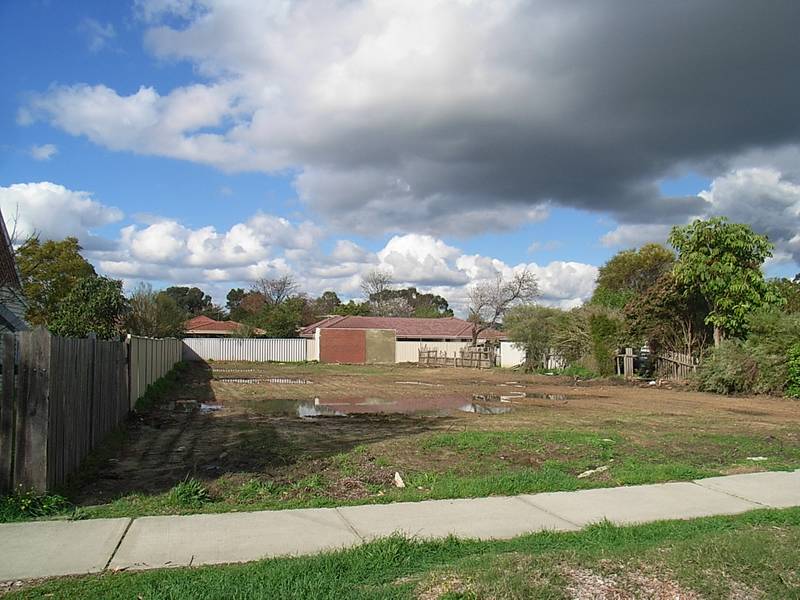 R 40 1012 sqm & READY TO DEVELOP Picture 2