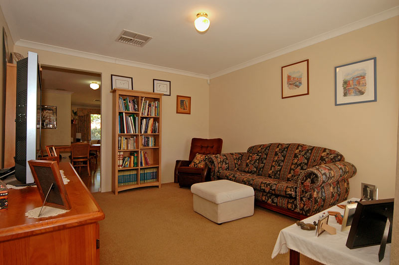 SECOND CHANCE Picture 3