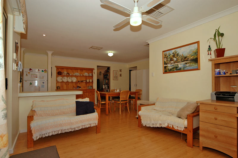 SECOND CHANCE Picture 2