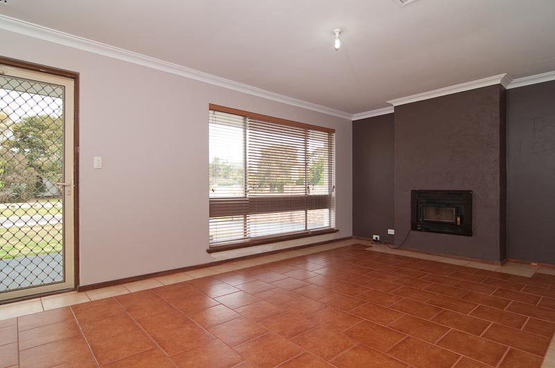 JUST MOVE IN Picture 3