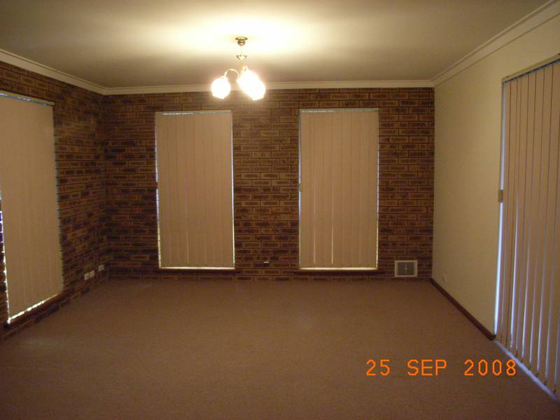 TERRIFIC LOCATION viewing Wednesday 4.11.09 @
3.30 - 3.45pm Picture 3