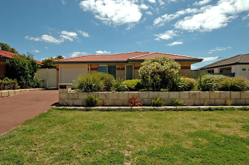 BACKS ROSEHILL GOLF COURSE Picture 1