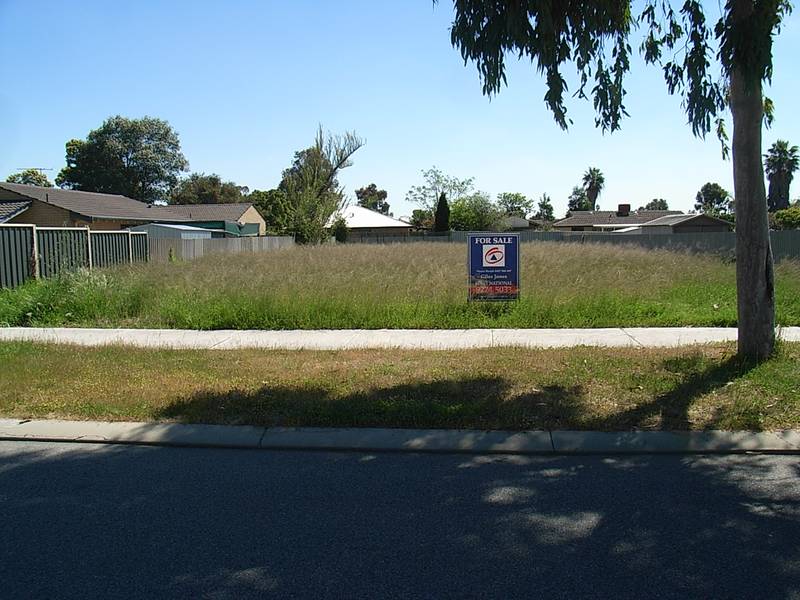 R40 ZONED 1027sqm VACANT LOT Picture 3