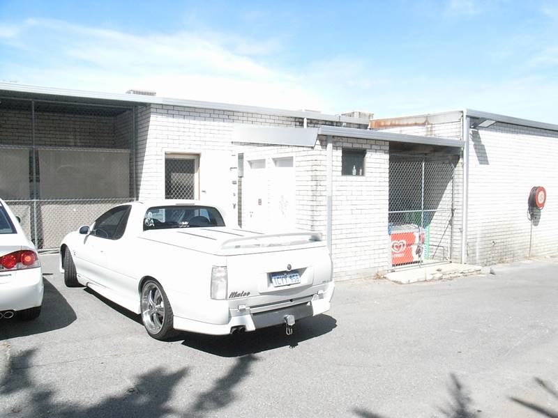 HIGH EXPOSURE Picture 3