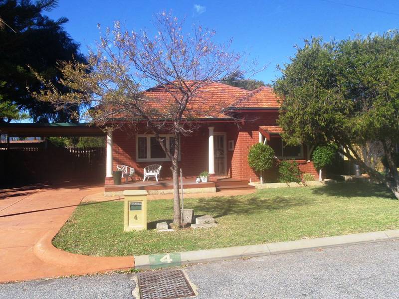 Stylish 3x1 in great location Picture 1