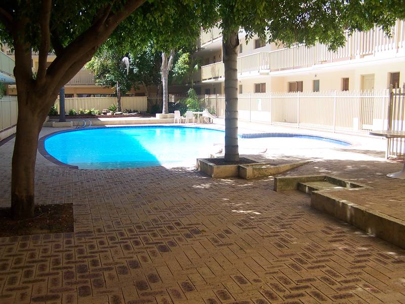 FULLY FURNISHED Picture 2