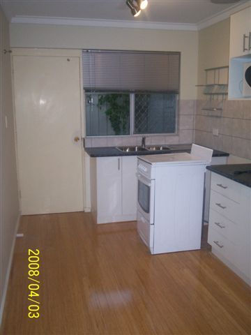 2x1 Duplex in Great Location Picture 1