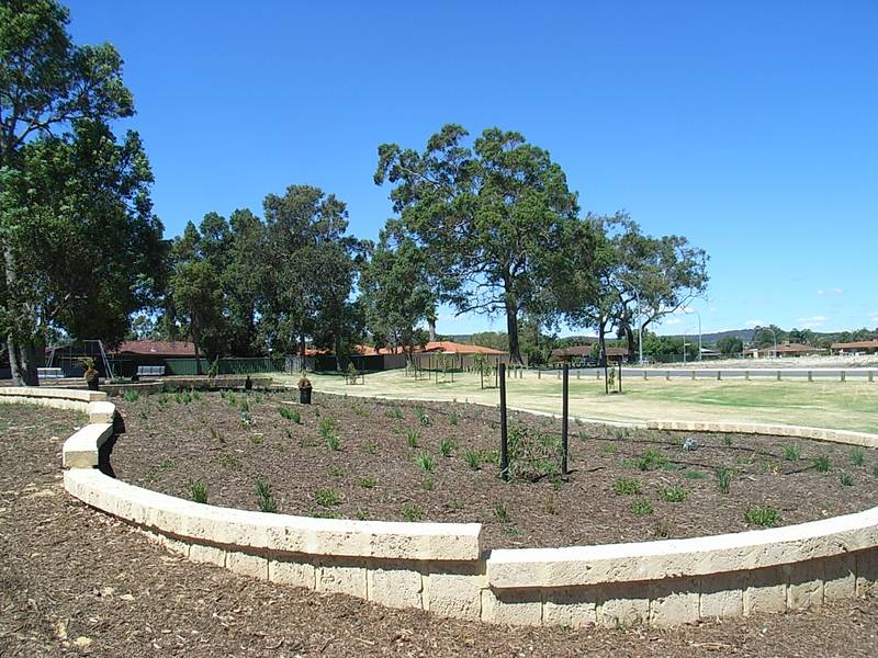 REDGUM RISE Picture 3