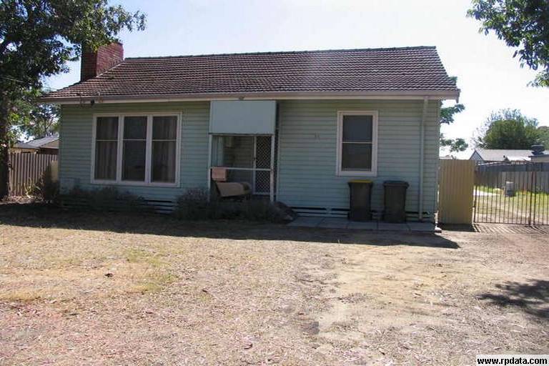 D/A APPROVED 4 UNIT SITE WITH PLANS Picture 2