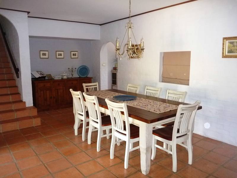 Tuscan Style Family Home in Greenmount Picture 2