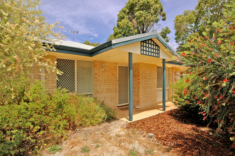 URGENT SALE - ALL OFFERS CONSIDERED Picture 1