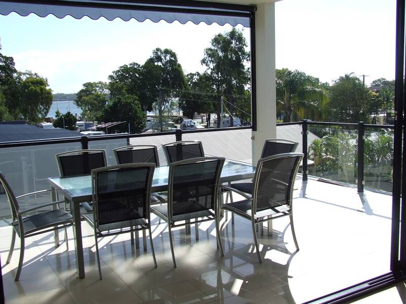 Look........Luxury & Location Picture 1