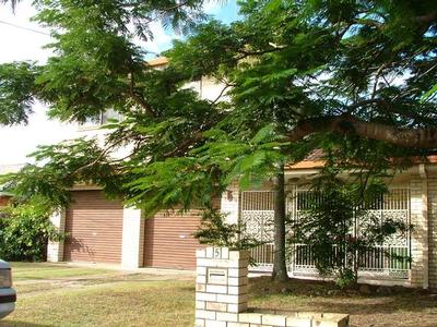 Huge Family Home Picture Huge Family Home Picture