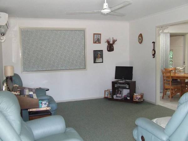 Sooo Neat! Sooo Near to Water! Picture