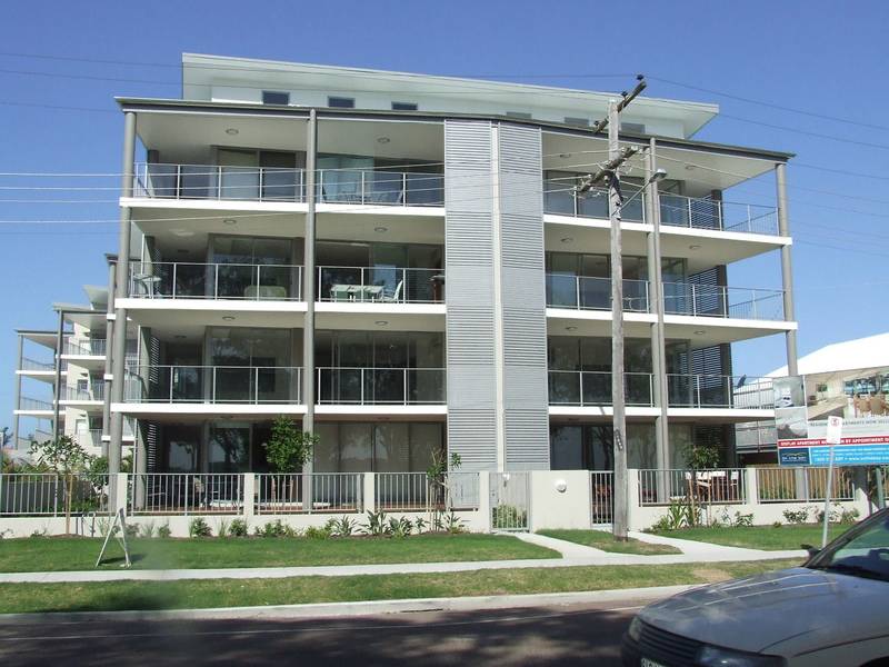 Executive
Bribie Living Picture 1