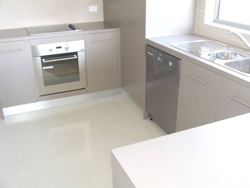 Executive
Bribie Living Picture 3