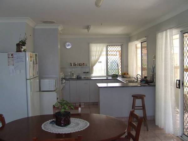 Suit Family Or Investor Picture