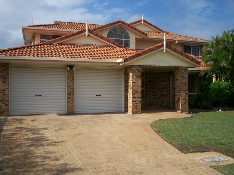 Secluded Canal Home Living Picture 1