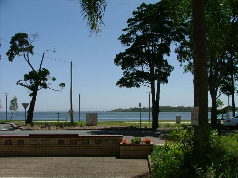 Waterfront Retreat Picture 1