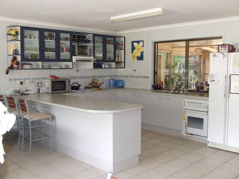 Tropical Retreat Handy To Surf & Golf Picture 3