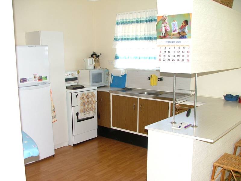 Position Perfect With Charm Picture 2