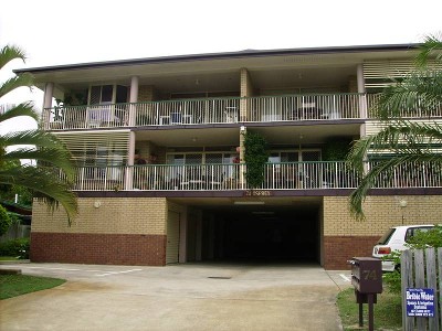 JUST A SHORT WALK TO THE SURF Picture JUST A SHORT WALK TO THE SURF Picture