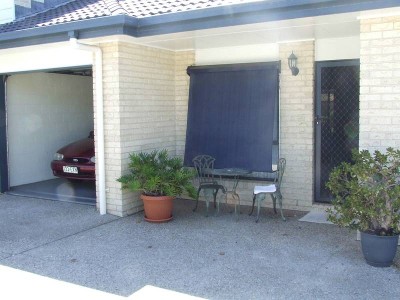 Immaculate Unit In Great Location Picture